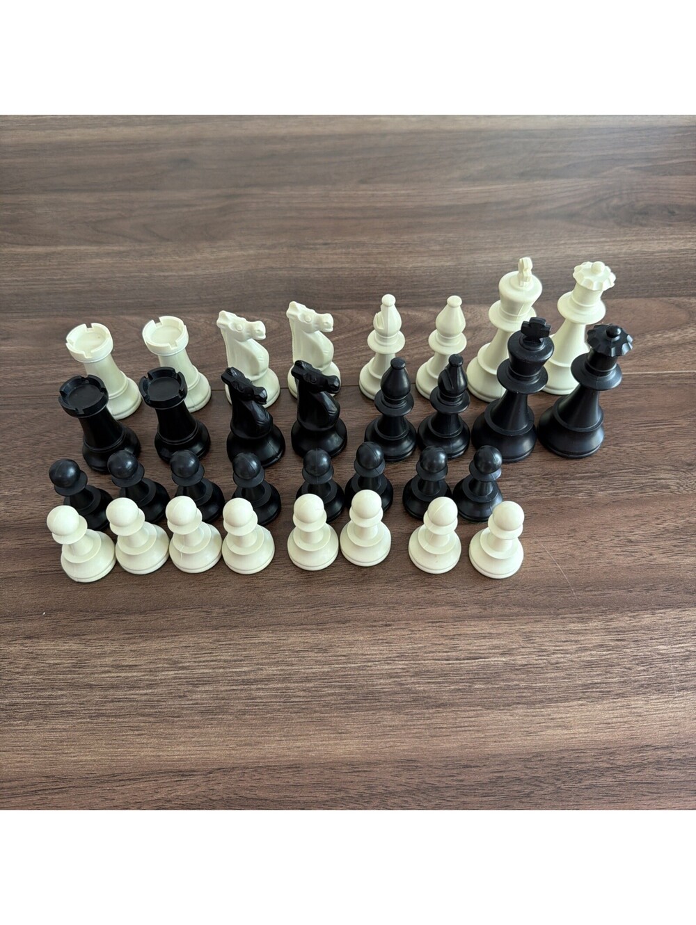 Vintage Staunton Chess Set Plastic Weighted Felt Bottom Tournament ALPSCO 1964